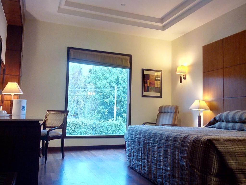 The Ocean Pearl Retreat Hotel New Delhi Luaran gambar
