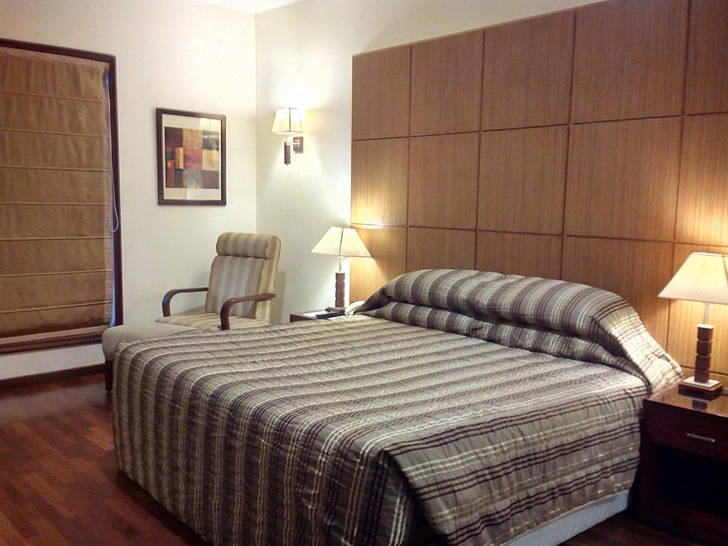 The Ocean Pearl Retreat Hotel New Delhi Bilik gambar