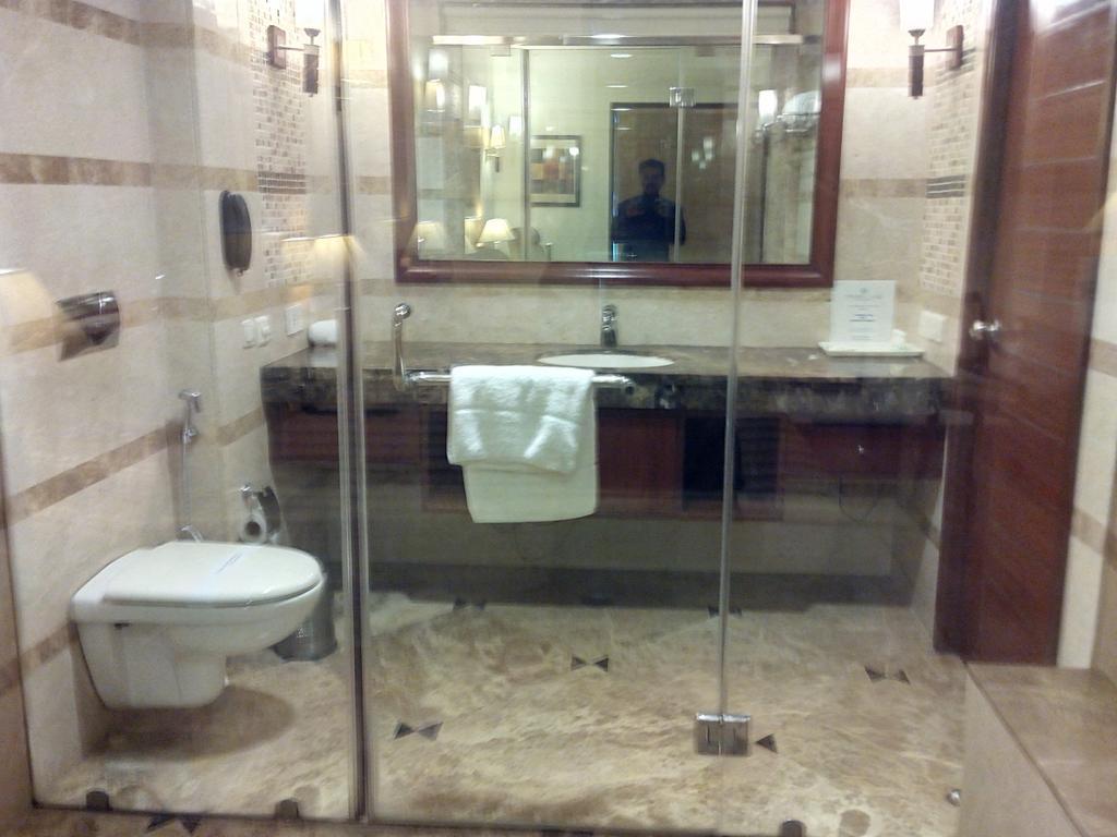 The Ocean Pearl Retreat Hotel New Delhi Luaran gambar